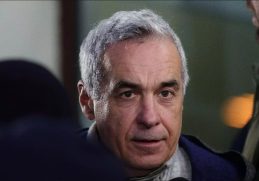 Călin Georgescu vorbind într-un interviu, exprimându-și viziunile despre implicarea României în politica globală și poziționarea sa strategică față de Statele Unite