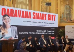 Dr. Adrian-Victor Vevera, director ICI București, vorbind despre digitalizarea administrației publice prin AI și blockchain la Caravana Smart City România.