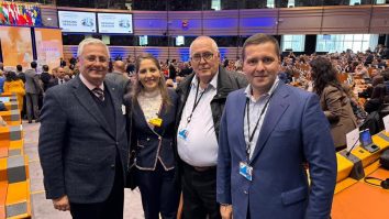 Reprezentanți români la Comitetul European al Regiunilor, alături de Corneliu Ștefan.