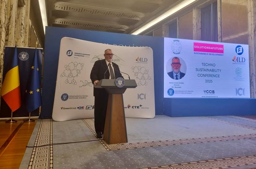 Adrian-Victor Vevera, Director General ICI București, susținând un discurs la Techno Sustainability Conference 2025, în cadrul Palatului Victoria.