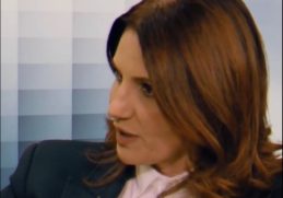 Anca Alexandrescu, candidată la Primăria Capitalei, într-un interviu televizat, vorbind despre viziunea sa pentru renașterea Bucureștiului ca hub economic, cultural și social.