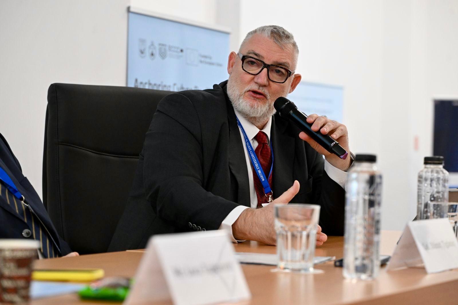 Sesiune plenară la Conferința „Anchoring Cyber Resilience” cu participarea reprezentanților ICI București, în cadrul proiectului ECYBRIDGE, Universitatea Maritimă din Constanța, decembrie 2025