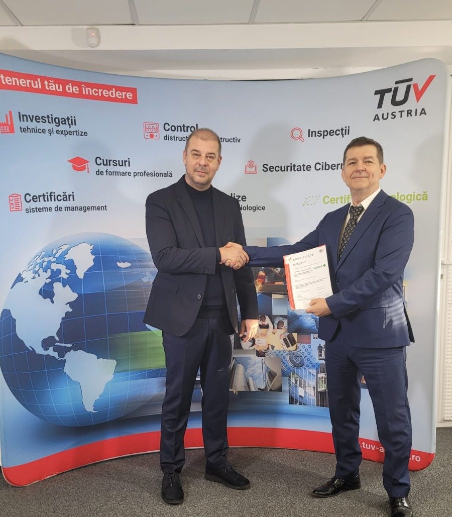 onducerea UNIFARM și TUV Austria România la ceremonia de certificare ISO 37001:2016