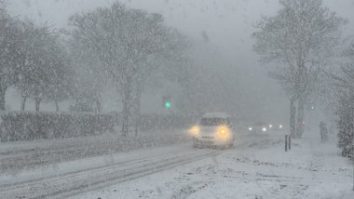 Zăpada perturbă transporturile în Franţa, Regatul Unit şi Ţările de Jos