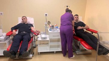 Vâlcea: Zeci de jandarmi donează sânge în cadrul unei campanii dedicate Zilei Jandarmeriei Române (GALERIE FOTO)