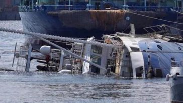 Remorcher scufundat/Constanța: Au fost reluate căutările pentru trei dintre cei cinci marinari dispăruți