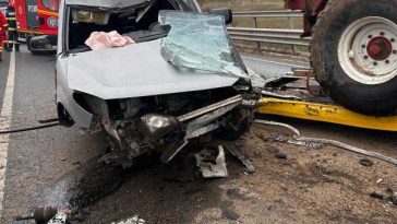 Patru persoane rănite într-un accident produs pe șoseaua de centură a municipiului Suceava; o victimă a rămas încarcerată