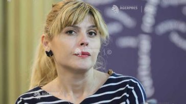 AUTORI CONTEMPORANI/Alina Purcaru: Scrisul e făcut să ne aducă împreună