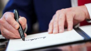 SUA: Semnătura lui Trump va figura pe bancnote, o premieră pentru un președinte în exercițiu