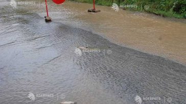 Cod portocaliu de viituri pe râuri din județele Gorj și Mehedinți, de vineri seara; alertă de inundații, în alte 16 județe