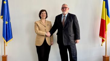 Tamar Zodelava și Adrian-Victor Vevera în timpul vizitei oficiale la ICI București