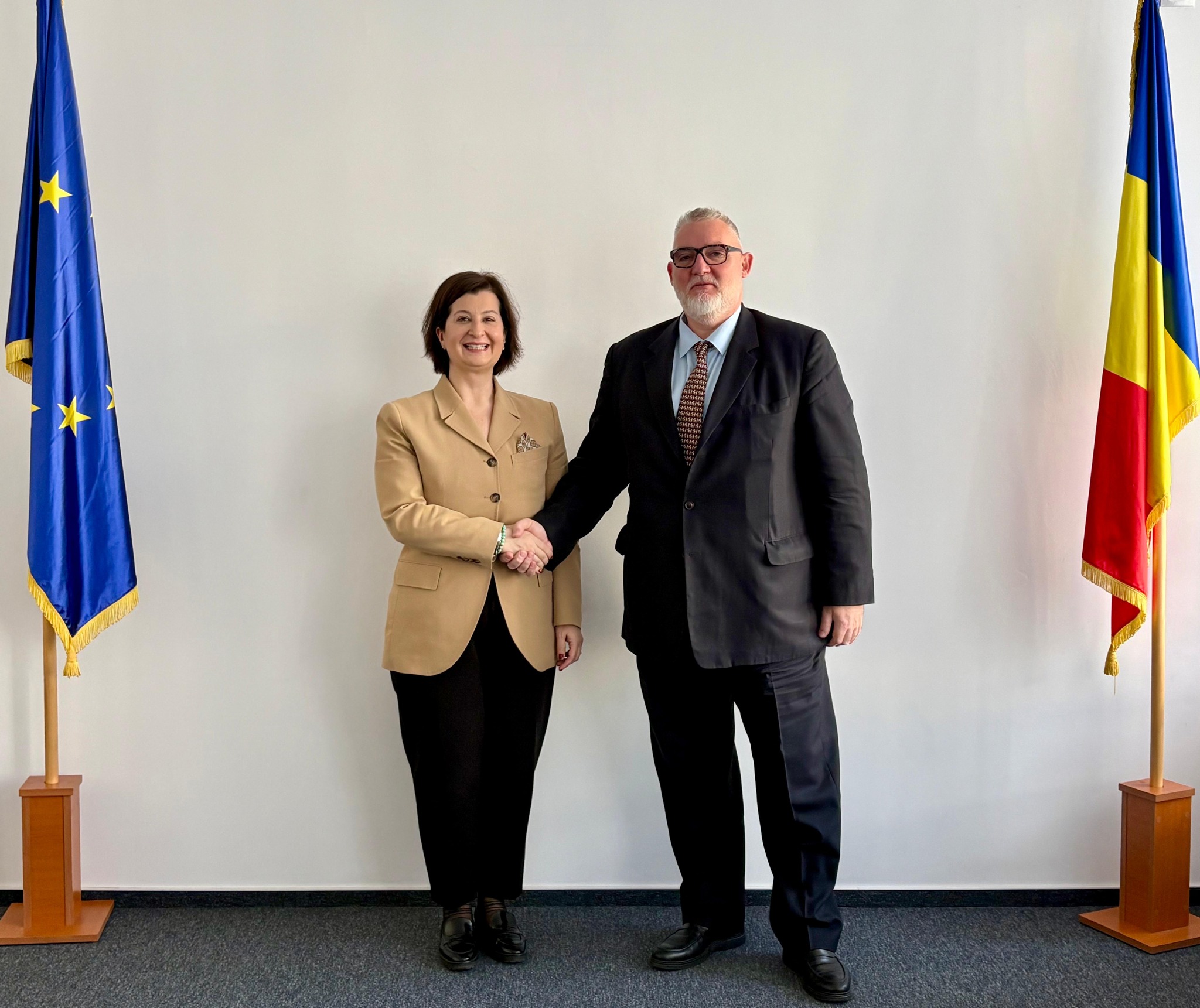 Tamar Zodelava și Adrian-Victor Vevera în timpul vizitei oficiale la ICI București