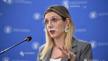 Proiect USR: Hărțuirea sexuală ar putea să fie incriminată indiferent dacă există sau nu relații de muncă