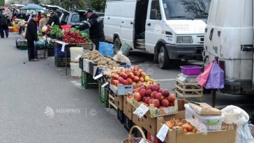 Sector 1: Piață volantă, în weekend, în Cartierul Pajura