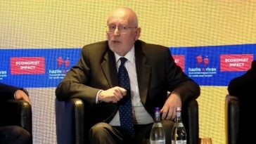 Conferinţa The Economist - Frans Timmermans: Noi, europenii, trebuie să creăm propria noastră suveranitate energetică/ Asta nu înseamnă că trebuie să producem noi toată energia/ Trebuie să diversificăm resursele
