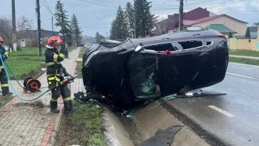 Botosani: Două femei rănite după ce au intrat cu masina într-un cap de pod, pe DN 28B