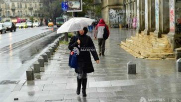 Vremea se răcește și apar precipitațiile mixte în București, în următoarele zile (meteo)