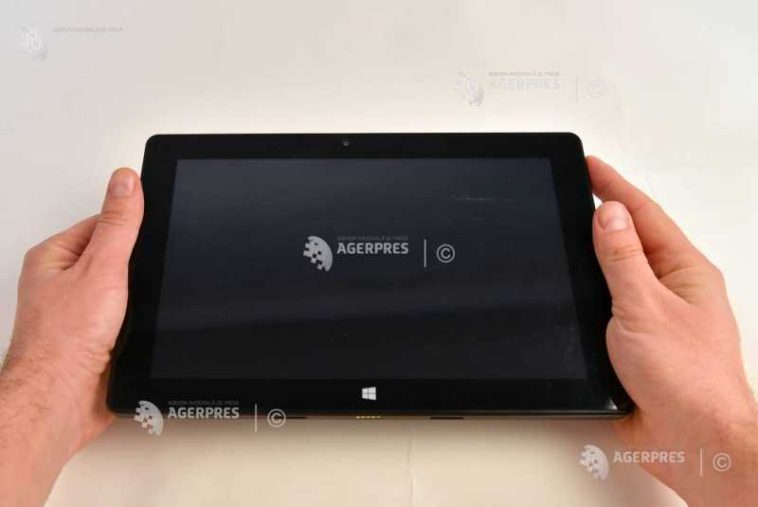 Eurostat: Mai mulți locuitori UE au cumpărat anul trecut cărți electronice sau cărți în format audio