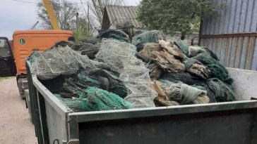 Tulcea: Peste 9 tone de unelte de pescuit ilegale, distruse de Administrația Deltei Dunării