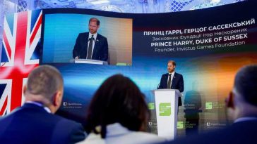 În vizită la Kiev, Prințul Harry al Marii Britanii i-a transmis lui Putin să oprească războiul