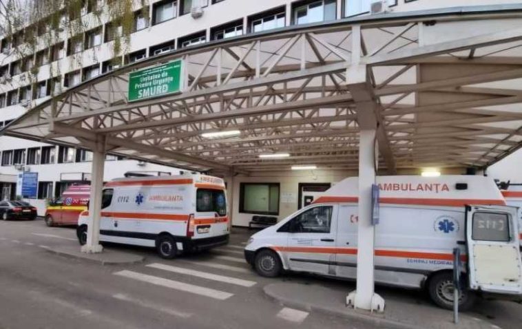 Arad: Primele rezultate ale analizelor nu oferă indicii privind sursa toxiinfecției care a afectat 27 de sportivi