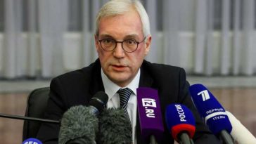 Rusia avertizează statele europene să nu găzduiască bombardiere franceze dotate cu arme nucleare