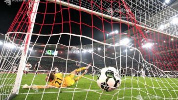 Fotbal: VfB Stuttgart, deținătoarea trofeului, calificată în finala Cupei Germaniei