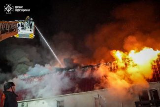 Doi morți și 14 răniți în atacuri rusești în sudul Ucrainei