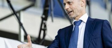 Fotbal: Președintele UEFA critică lipsa de uniformitate în deciziile arbitrilor după introducerea VAR