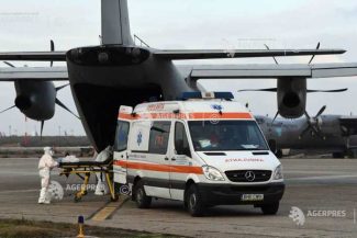 MApN: Doi pacienți cu arsuri – transportați în Belgia cu o aeronavă Spartan a Forțelor Aeriene Române