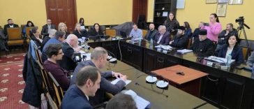 Botoșani: Dezbatere pe tema jocurilor de noroc în municipiu; primarul propune menținerea sălilor de jocuri