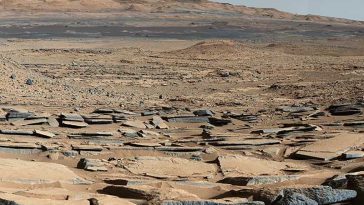 Roverul Curiosity al NASA a identificat un număr surprinzător de mare de ‘solzi de dragon’ pe suprafața lui Marte