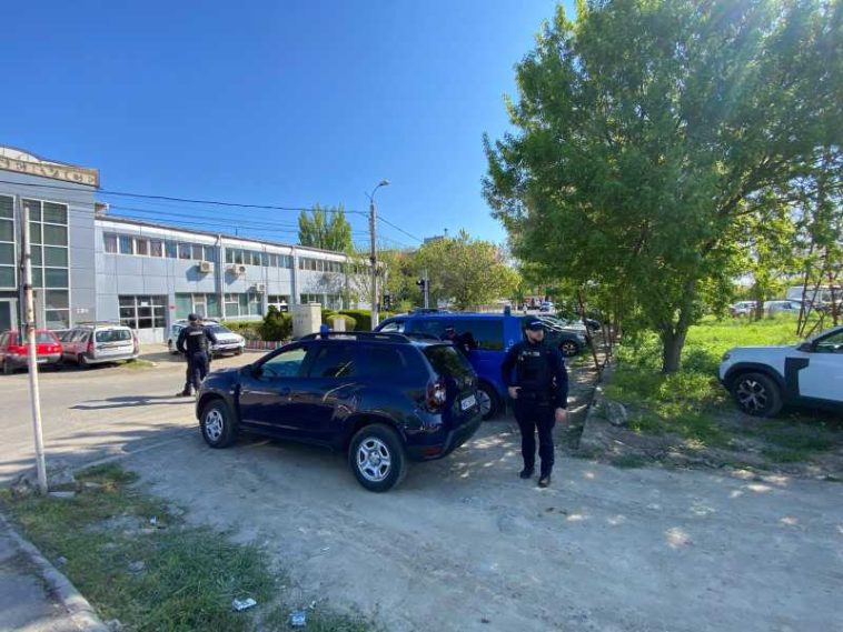 VIDEO Galați: 217 persoane, printre care 11 cu probleme medicale, evacuate din zona afectată de prăbușirea dronei