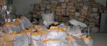 VIDEO Bunuri contrafăcute în valoare de peste 12 milioane de lei, ridicate de polițiști în Sectorul 2