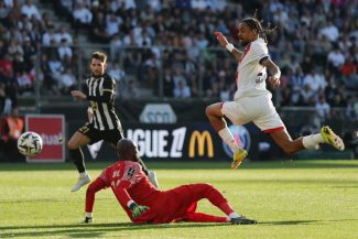 Fotbal: PSG s-a desprins de rivala Lens în Ligue 1, după 3-0 cu Angers