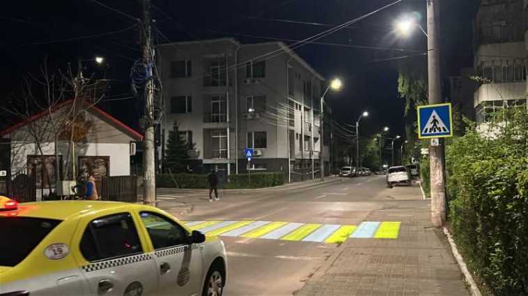 Municipiul Botoșani experimentează, în premieră națională, un sistem de proiecție cu laser a trecerilor de pietoni