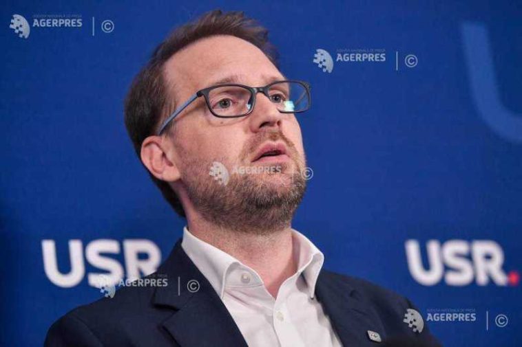 Fritz (USR): O moțiune de cenzură înseamnă luni de instabilitate politică, un nou tăvălug al prețurilor