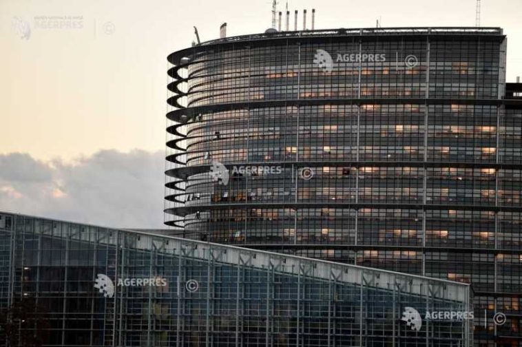 Votul PE pentru ridicarea imunității Dianei Șoșoacă are loc marți, a anunțat președinta Roberta Metsola