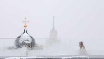 Rusia/ Furtună de zăpadă soldată cu trei morți; zeci de mii de gospodării fără curent electric