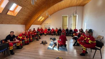 Bihor: Cei 121 de paramedici SMURD pe motocicletă din țară, instruiți la Oradea înaintea sezonului estival