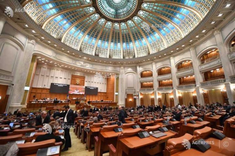 Parlament/Moțiunea de cenzură va fi citită miercuri în plenul comun; va fi dezbătută și votată pe 5 mai