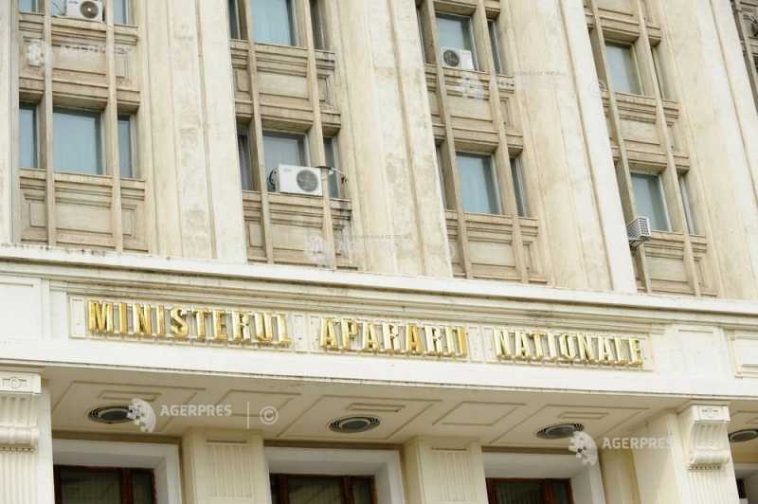 Ziua Veteranilor de Război/ MApN organizează miercuri ceremonii militare și religioase