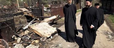 Buzău: Arhiepiscopia Buzăului și Vrancei organizează o colectă pentru sprijinirea familiilor afectate de incendiul de la Soveja