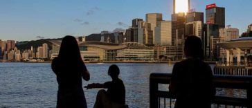 Hong Kong: Măsuri dure pentru deținătorii și utilizatorii de țigări electronice în public; restricții aplicate inclusiv turiștilor