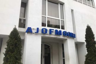 Gorj: Peste 1.200 de șomeri la Bursa locurilor de muncă în tranziție justă; unul a fost angajat pe loc