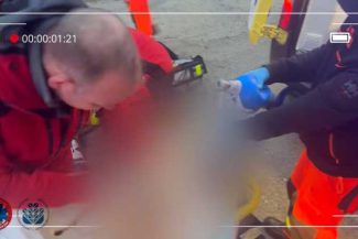 Ungaria/ Un medic oncolog a efectuat o operație pe cord deschis în mijlocul străzii, salvând viața pacientului