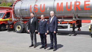 Mureș: ISU a primit o a doua cisternă de transportare a apei de 30.000 de litri, cumpărată de Consiliul Județean