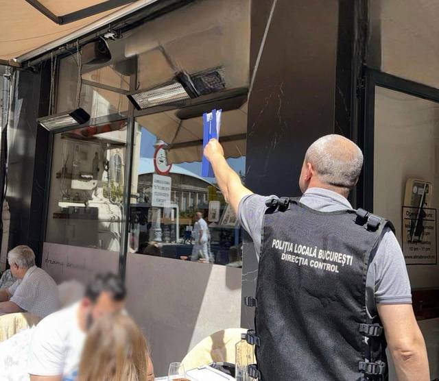 PMB: Străzi Deschise 2026 nu înseamnă boxe date tare, muzică ce răsună peste decibelii legali! / Poliţia Locală a Municipiului Bucureşti, pe Calea Victoriei, ia la rând terasele