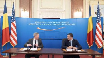 Radu Miruţă a semnat cu secretarul Forţelor Terestre ale SUA o scrisoare de intenţie pentru cooperarea în domeniul dronelor şi al sistemelor anti-dronă / România, a doua ţară din lume cu acces în timp real la platforma americană Counter-UAS Marketplace