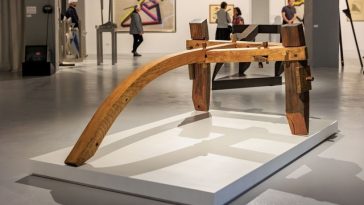 Lucrări de excepţie ale lui Paul Neagu, unul dintre cei mai relevanţi artişti români la nivel internaţional, pot fi văzute până la 31 mai la Retros Design Space/ FOTO